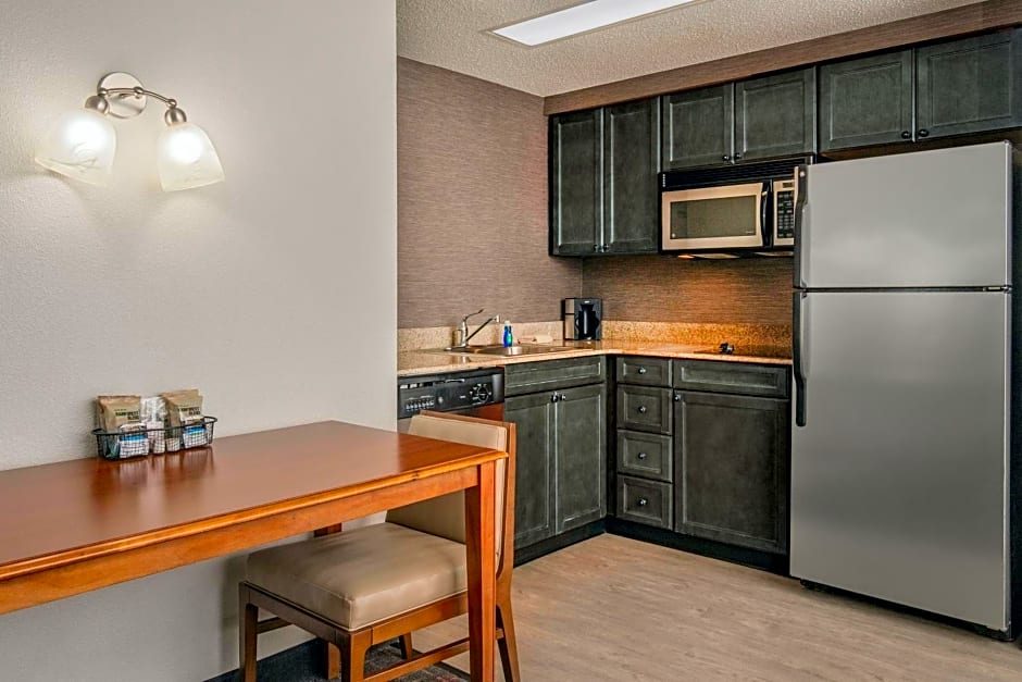 Residence Inn by Marriott Chesapeake Greenbrier