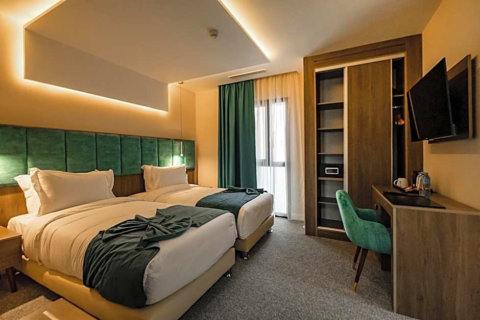 AD Hotel Pont D'Hydra