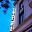 Cardinal Hotel