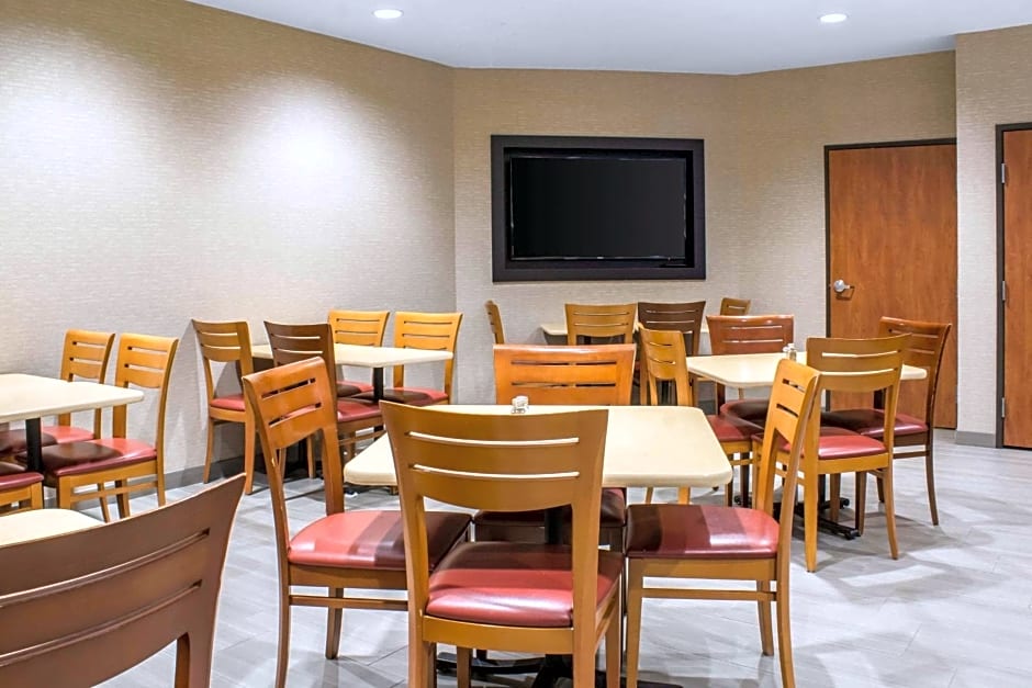 Econo Lodge Ankeny- Des Moines