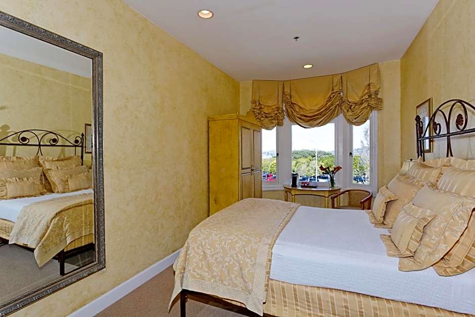 Hotel Sausalito