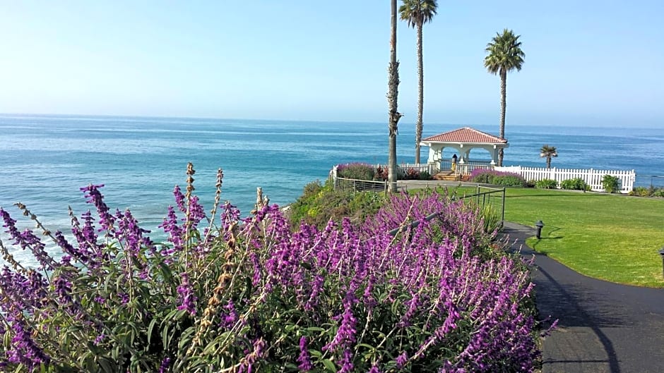 Shore Cliff Hotel