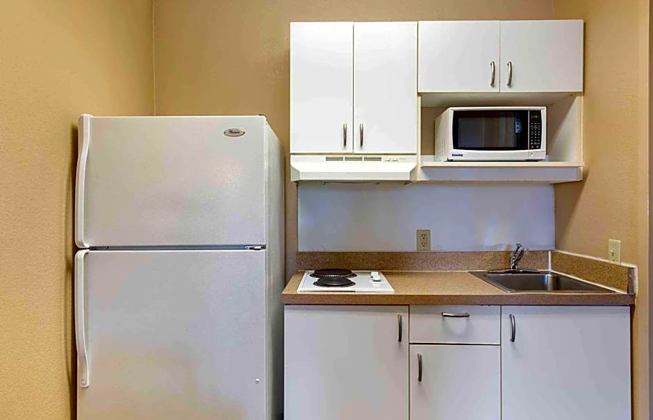 Extended Stay America Suites - Bakersfield - California Avenue