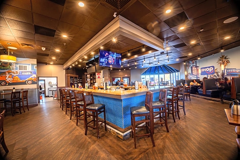 Holiday Inn Brookfield - Milwaukee, an IHG Hotel