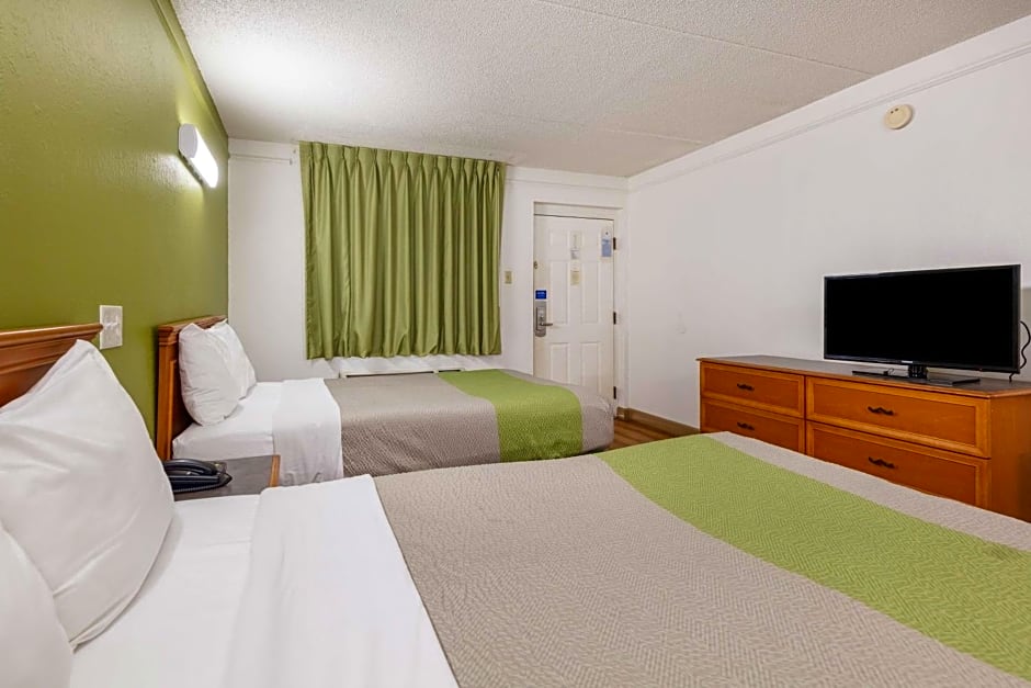 Motel 6-Knoxville, TN