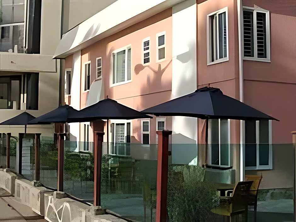 Venice on the Beach Hotel