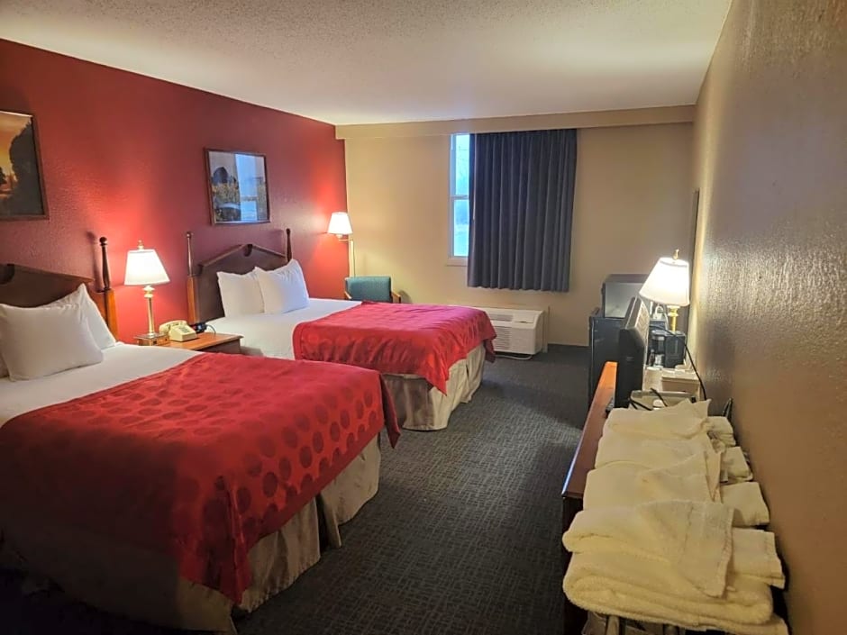 Ramada by Wyndham Angola/Fremont Area
