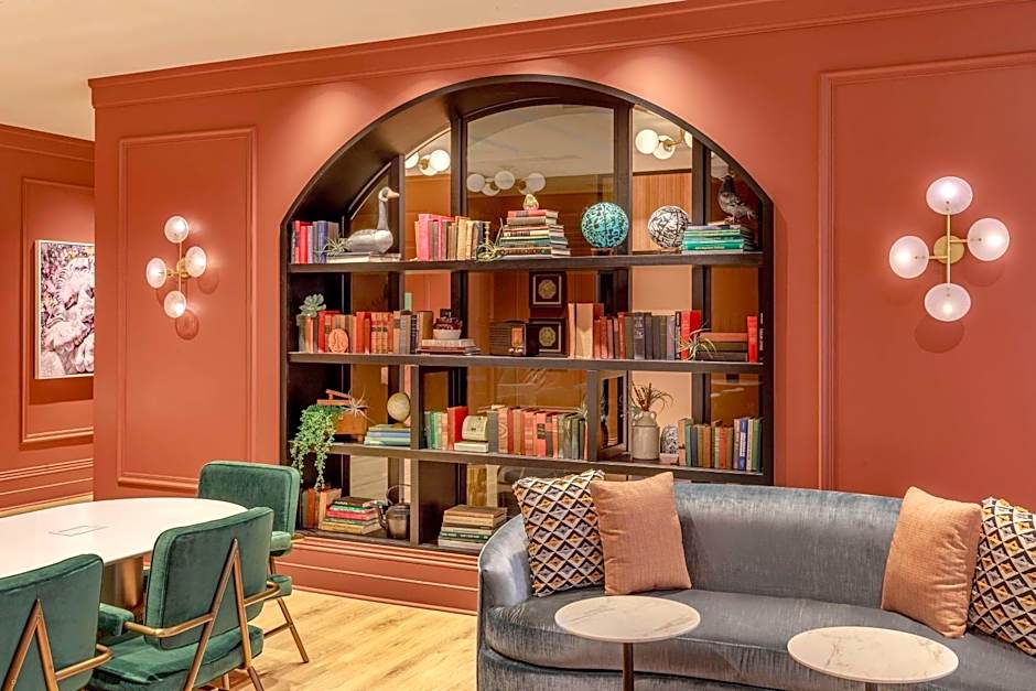 Pennyweight Hotel Boston, Curio Collection by Hilton