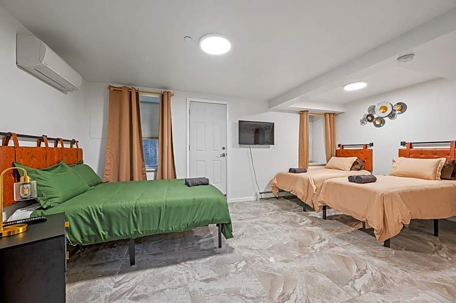 Upper East Side Luxury 3BR 2B 1700 square feet