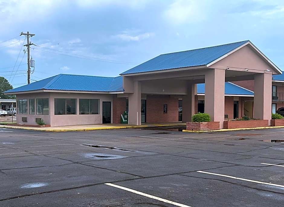 Motel 6 Greenwood, MS