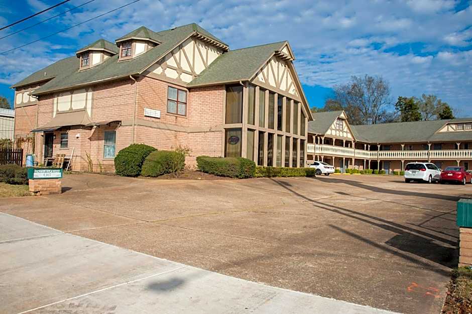 Victorian Inn & Suites