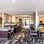 La Quinta Inn & Suites by Wyndham Atlanta Midtown - Buckhead