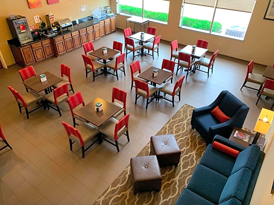 Comfort Suites Texas Ave.