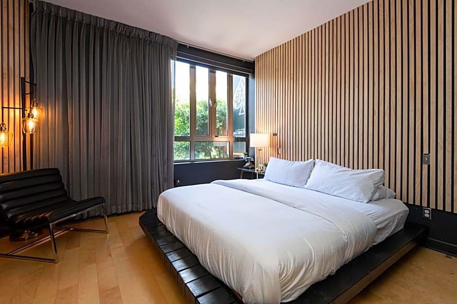 Audemar Boutique Hotel and Apartment Homes