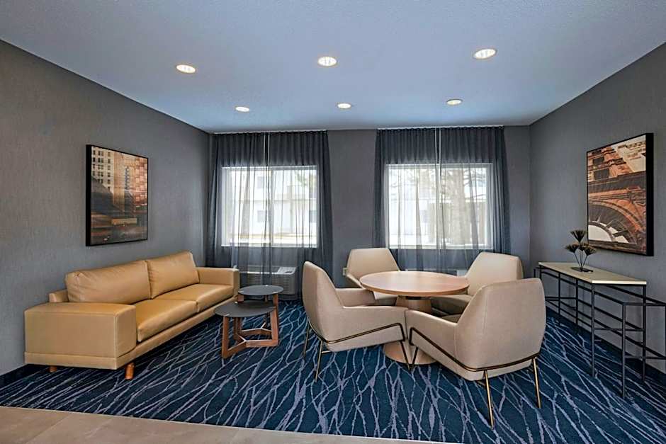 Fairfield Inn & Suites by Marriott Kansas City Airport