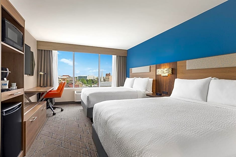 Holiday Inn Express & Suites - Evansville Downtown, an IHG Hotel