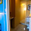 9 Palms Inn