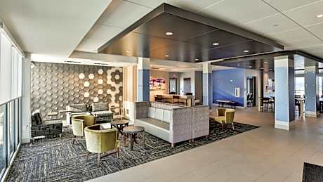Holiday Inn Express And Suites Nashville MetroCenter Downtown By IHG