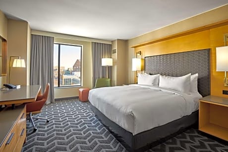 King Room - Hearing Accessible