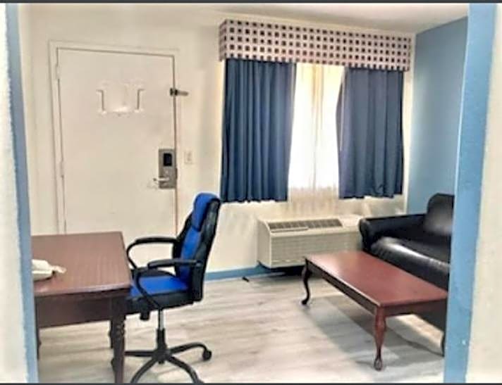 Americas Best Value Inn & Suites Houston Brookhollow NW