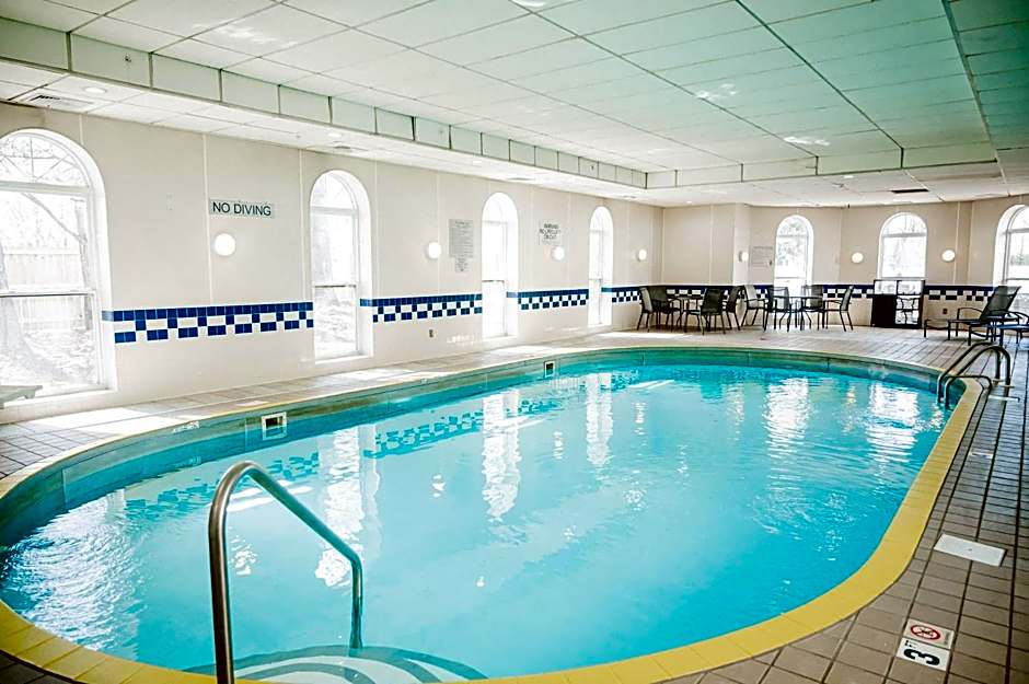 Fairfield Inn & Suites by Marriott Russellville