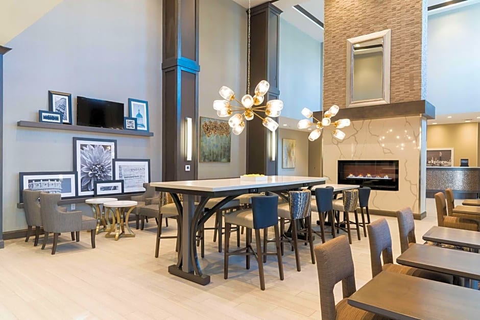 Hampton Inn By Hilton & Suites Indianapolis-Keystone, IN