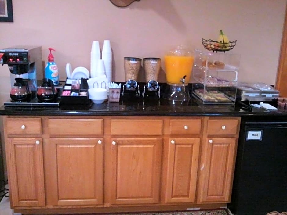 Royal Inn Pearsall