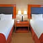 Holiday Inn Express Hotel & Suites Latham