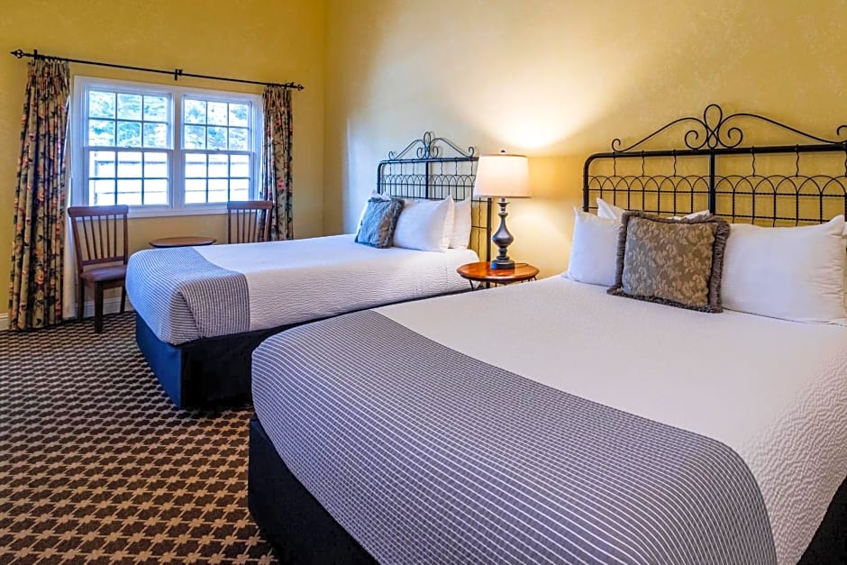 Cambria Pines Lodge