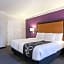 La Quinta Inn & Suites by Wyndham Miami Airport East
