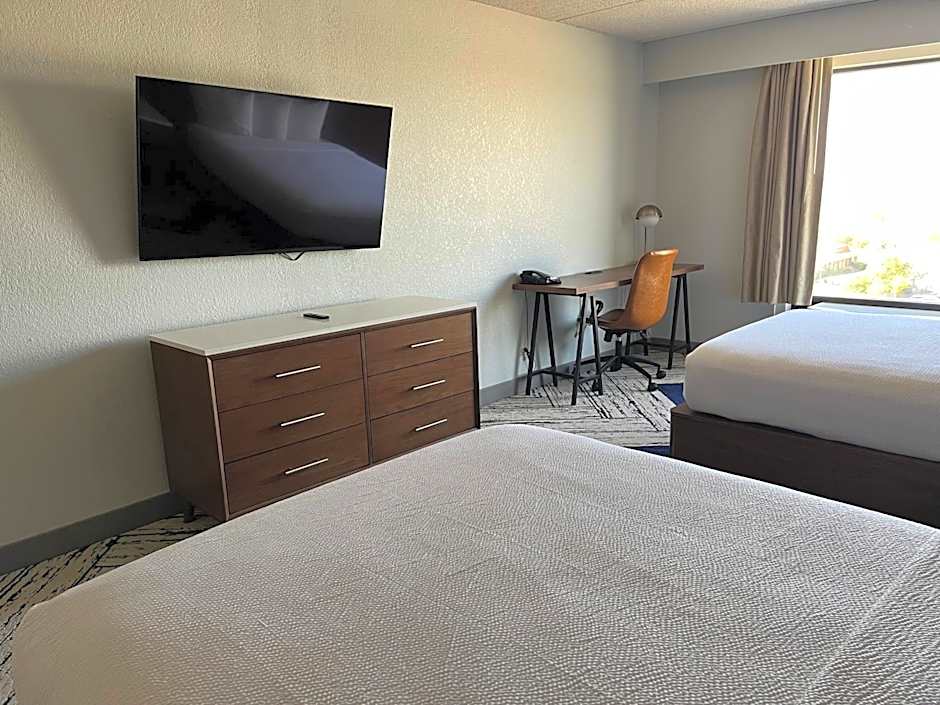 Sky Point Hotel & Suites - Atlanta Airport
