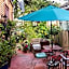 Blue60 Guest House