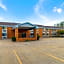 Motel 6-Davenport, IA