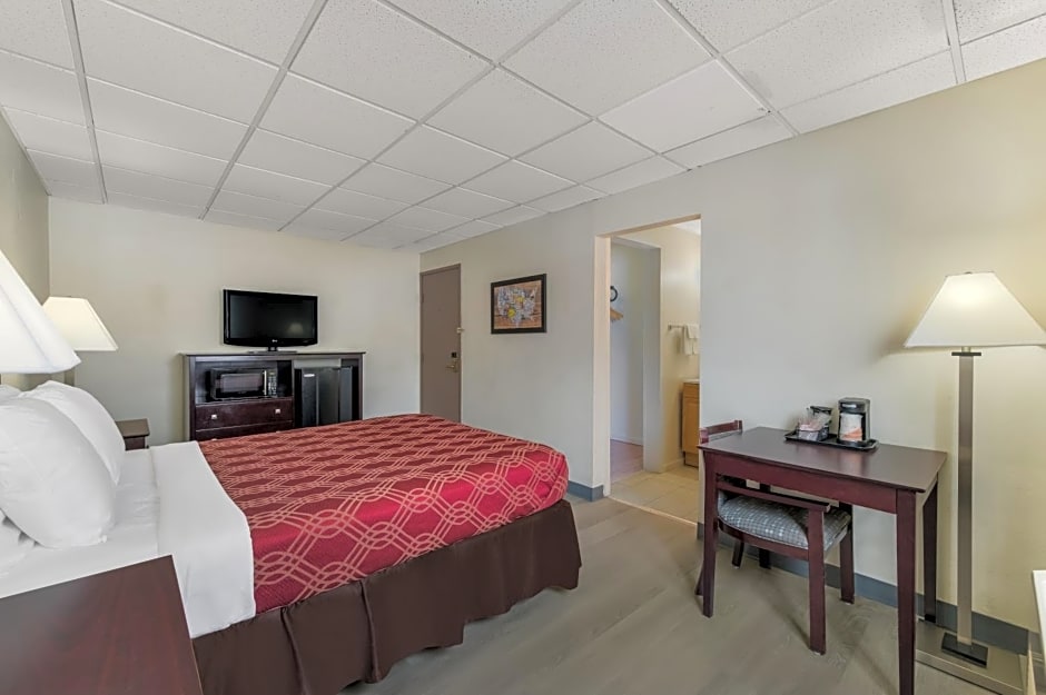 Baymont by Wyndham Iron Mountain