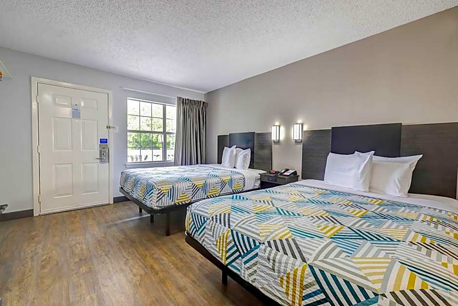 Studio 6-Arlington, TX - South - Dallas