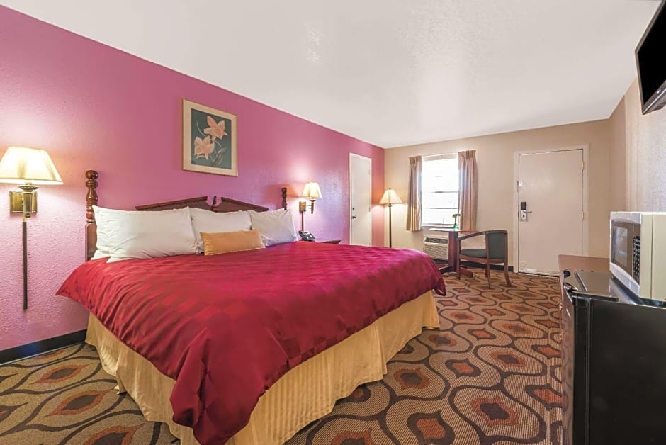 Relax Inn Mineral Wells
