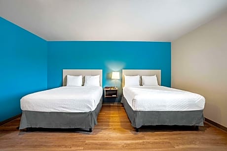 Queen Room with Two Queen Beds - Accessible/Non-Smoking