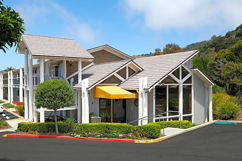 Spyglass Inn