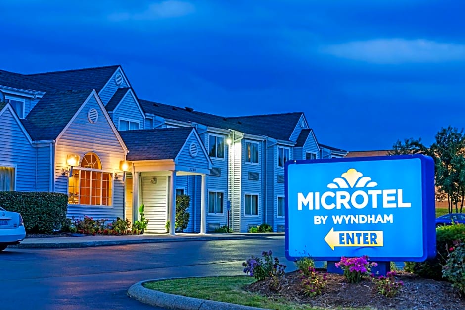 Microtel Inn & Suites by Wyndham Lexington