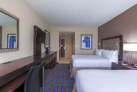 2 Double Beds Standard
