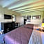 James River Inn & Suites