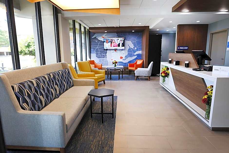 Holiday Inn Express Detroit-Birmingham