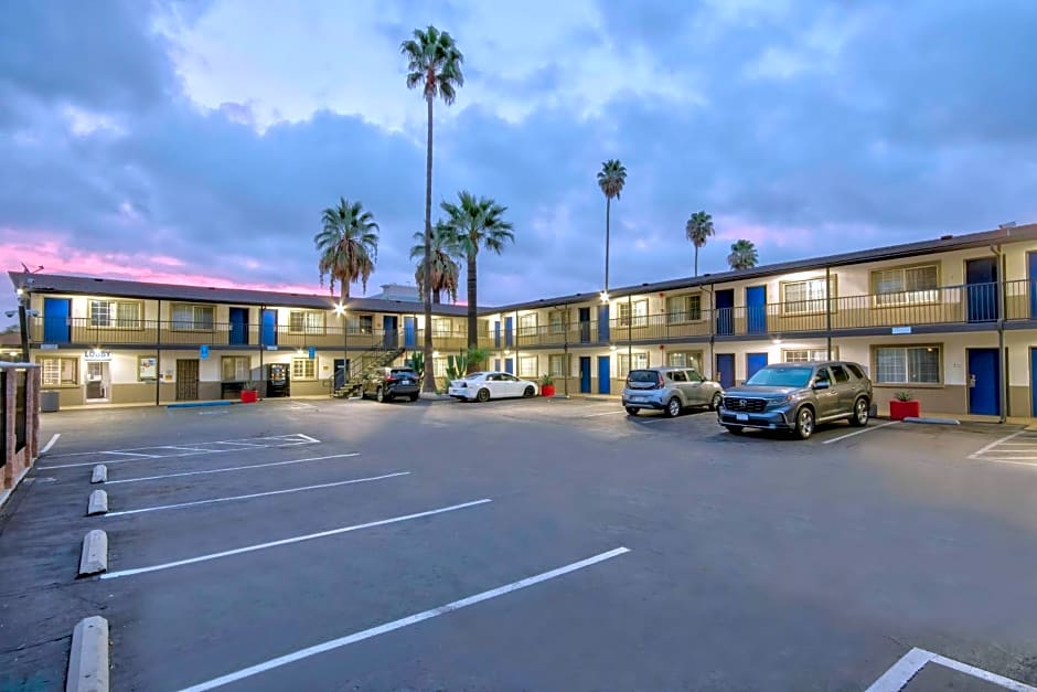 Studio 6 Suites San Bernardino, CA