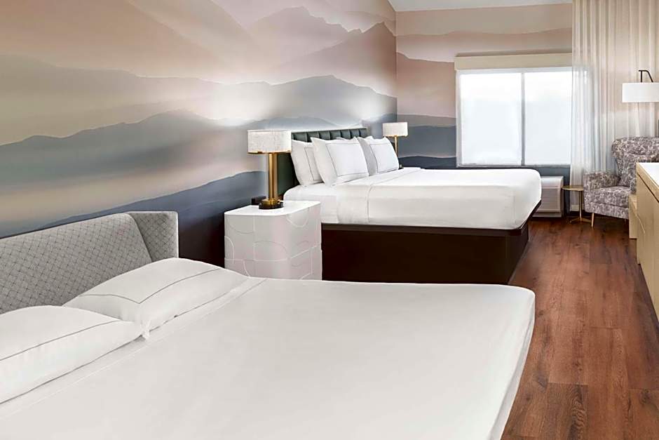 DoubleTree by Hilton Phoenix-Gilbert
