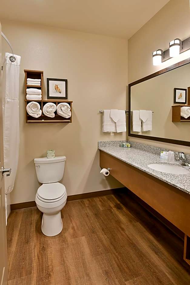 GrandStay Hotel & Suites