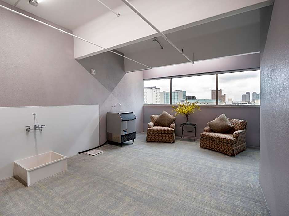 OYO Hotel & Apartments Houston Galleria
