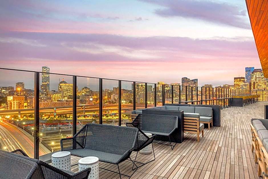 Cambria Hotel Boston Downtown-Seaport
