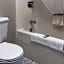Paris Inn and Suites