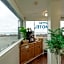 Sea Breeze Motel