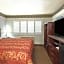 Travelodge by Wyndham Long Beach Convention Center